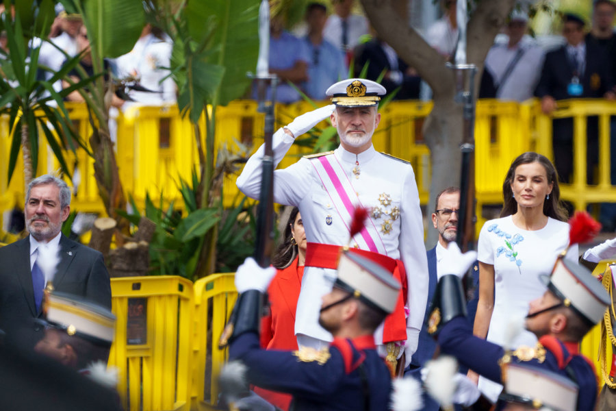 Desfile con motivo del Día de las Fuerzas Armadas 2025