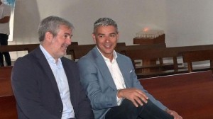 El presidente de Canarias y sus consejeros visitan la iglesia de La Concepción, en El Hierro