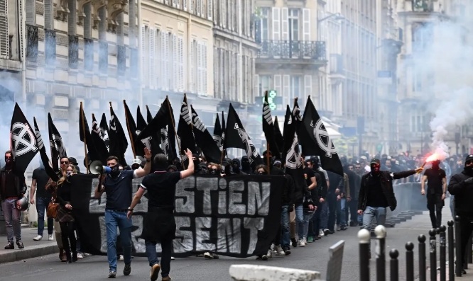 Screenshot_20251110-183628_Gallery