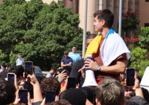 Vito Quiles humilla a Canarias, con el beneplácito de la mayoría